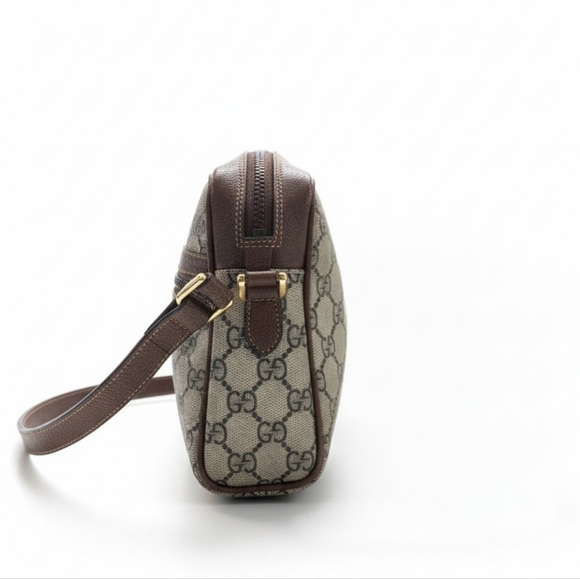 ⛔️SOLD⛔️Gucci Accessory Collection Camera Bag GG Supreme Monogram W/COA - Picture 13 of 17